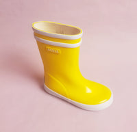 Aigle Gummistiefel Baby Flac Jaune - Schritt für Schritt